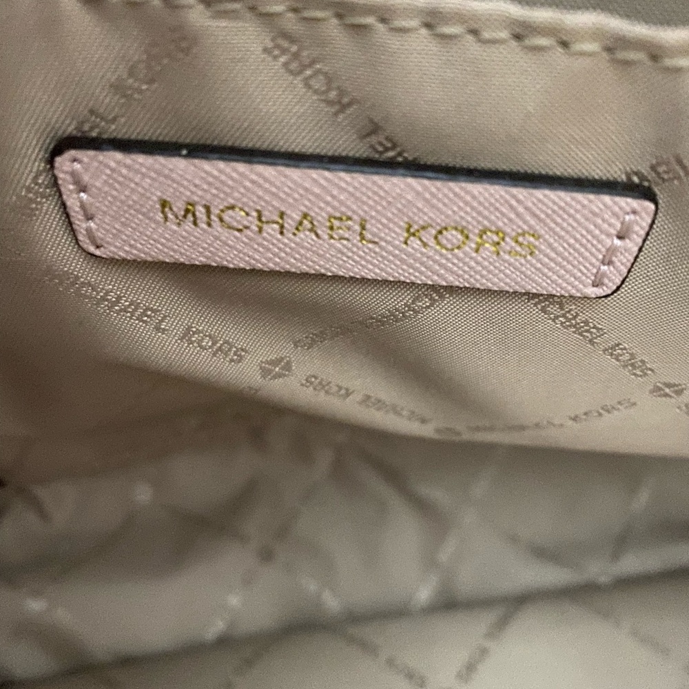 Michael Kors Walsh Medium Multifunction (MF) Saffiano Leather Tote - Pink - Picture 6 of 10